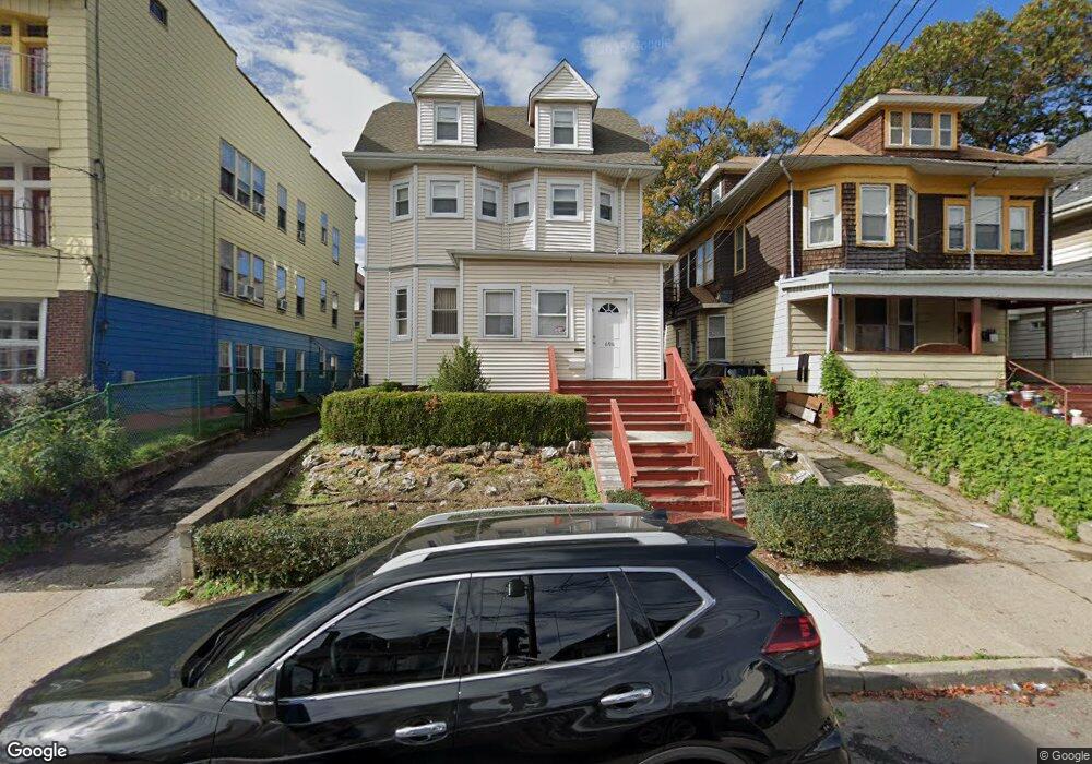 694 Ridge St unit 696, Newark, NJ 07104 - photo 1