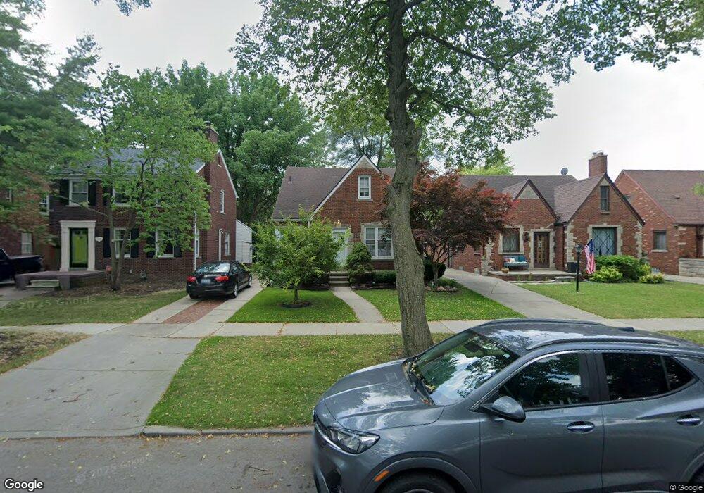 471 Cloverly Rd, Grosse Pointe Farms, MI 48236 - photo 1