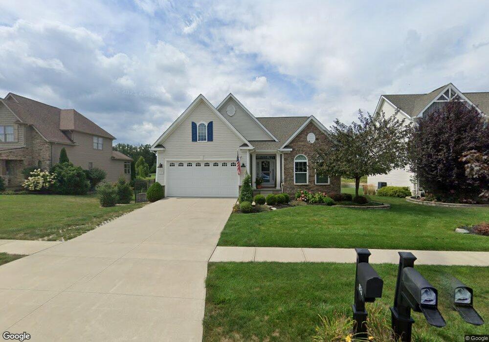 621 Hendrix Blvd, Lagrange, OH 44050 - photo 1