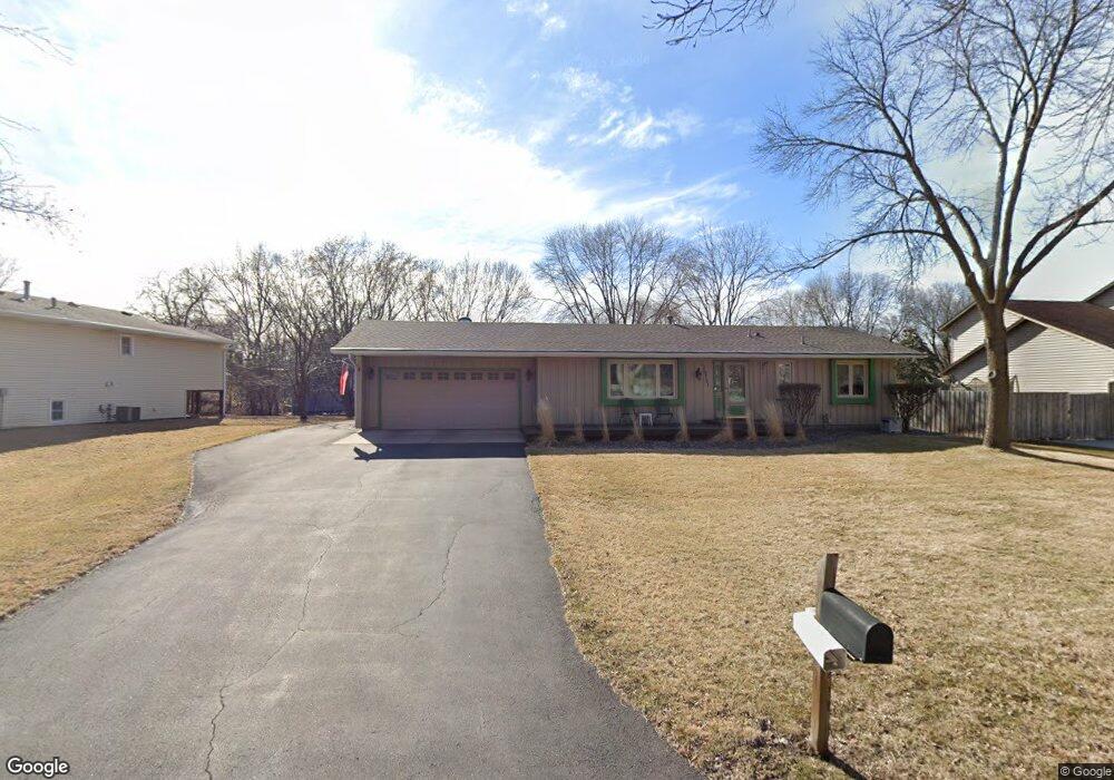 10751 Wellington Ln N, Maple Grove, MN 55369 - photo 1