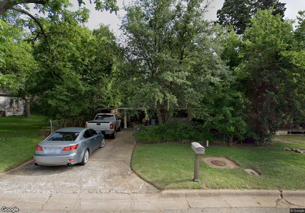 923 W Johnson St, Denison, TX 75020 - photo 1
