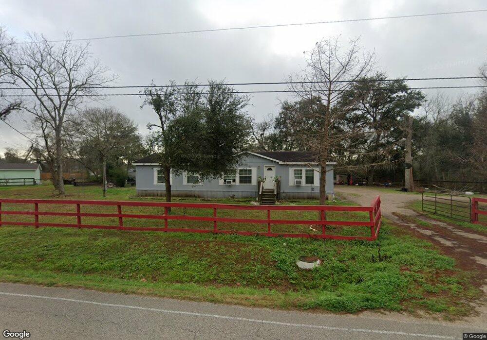 2292 W Adoue St, Alvin, TX 77511 - photo 1