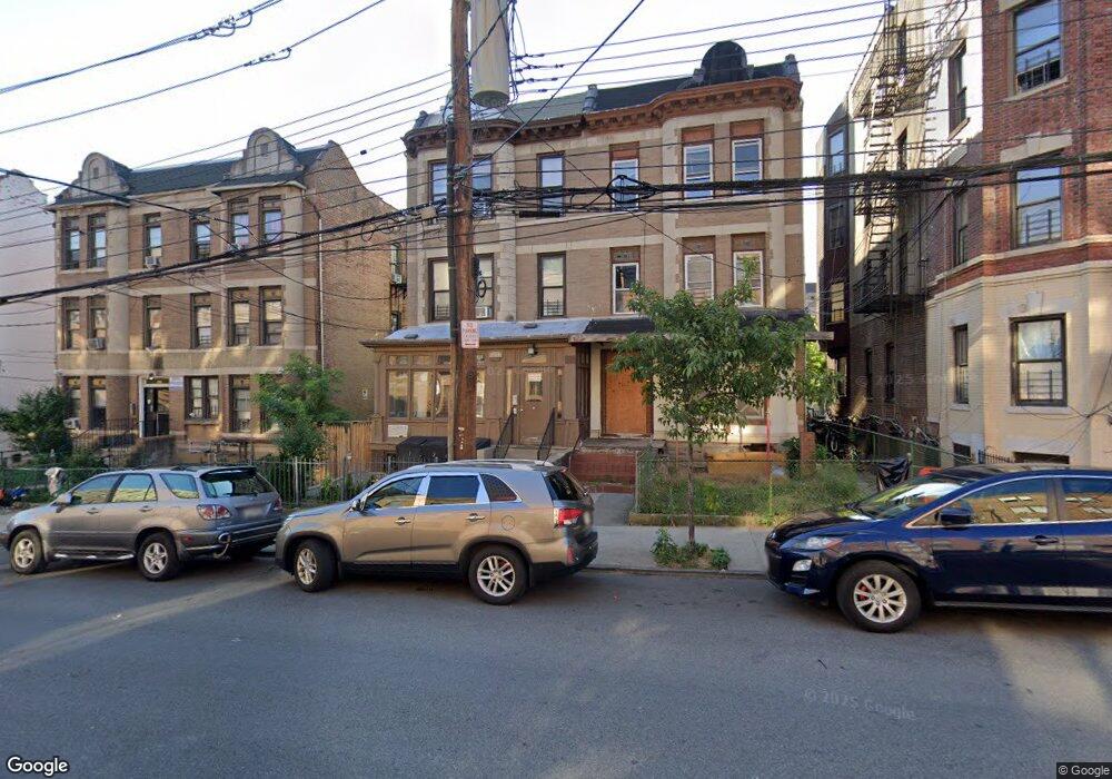 284 Hawthorne Ave unit 3, Yonkers, NY 10705 - photo 1