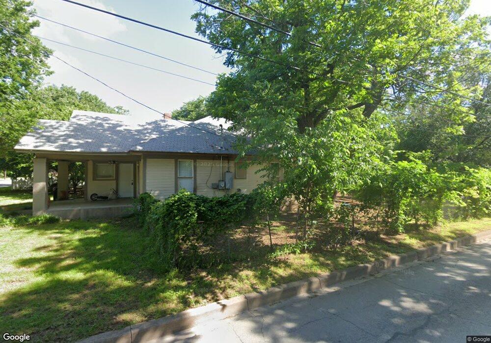 502 N Buffalo Ave, Cleburne, TX 76033 - photo 1