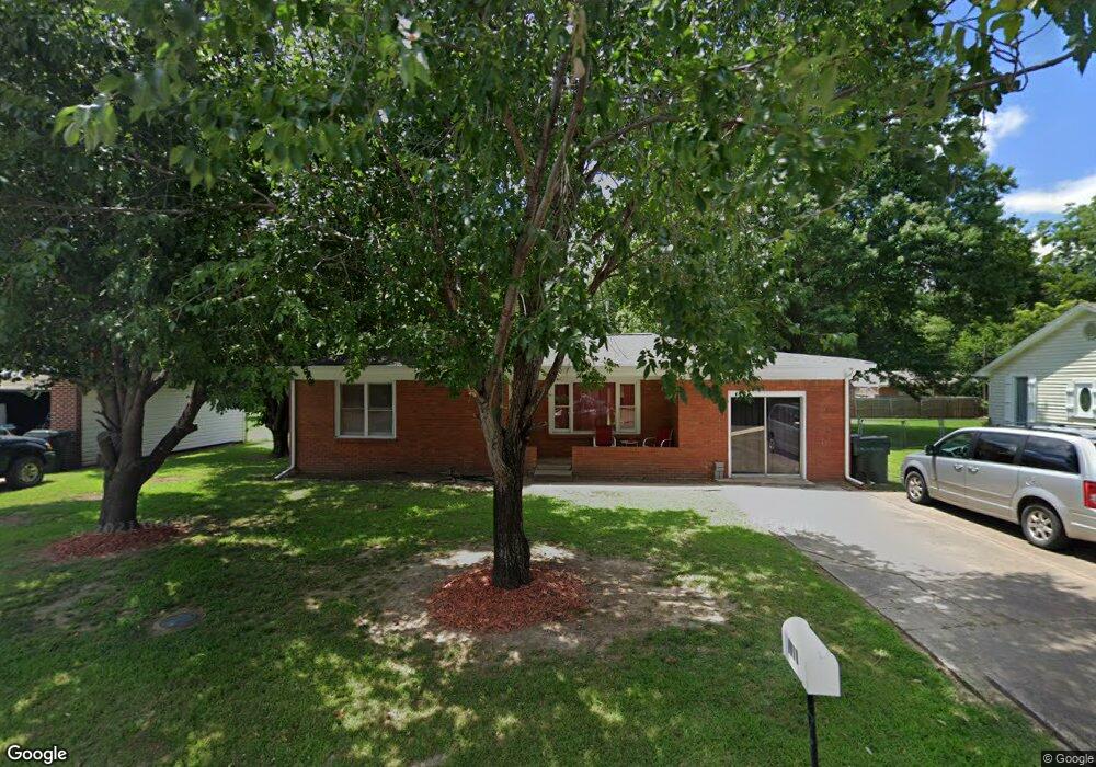 1205 N Cherrington Ave, Claremore, OK 74017 - photo 1