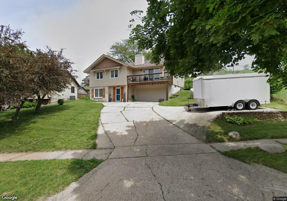 2564 Boyd St, Des Moines, IA 50317 - photo 1