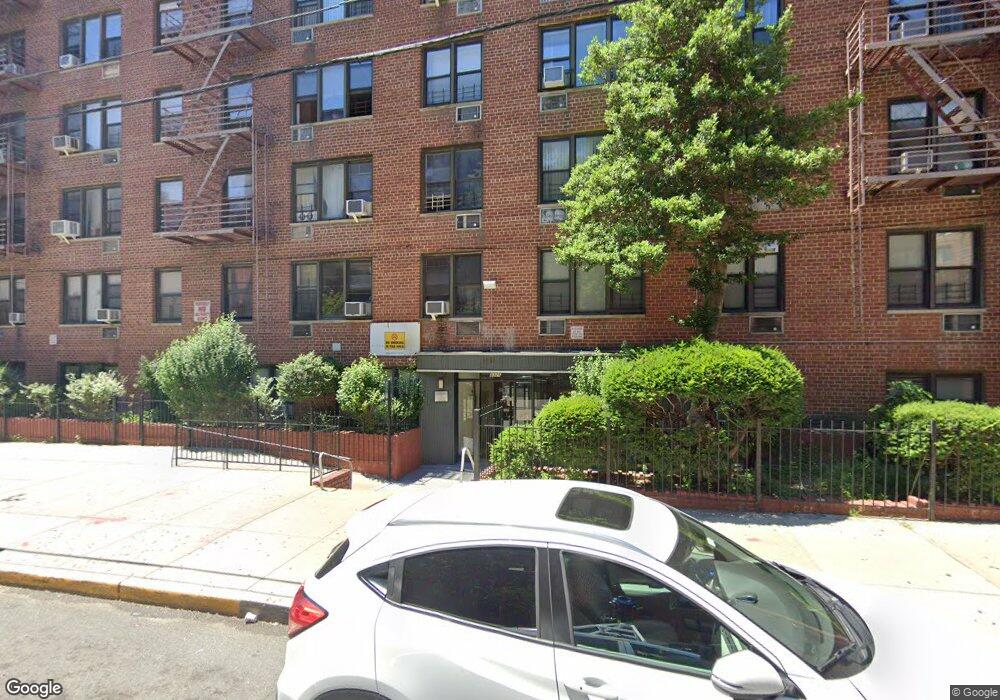 8325 Vietor Ave unit 4C, Elmhurst, NY 11373 - photo 1