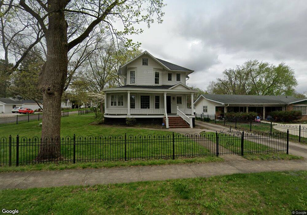 703 N Union St, Lincoln, IL 62656 - photo 1