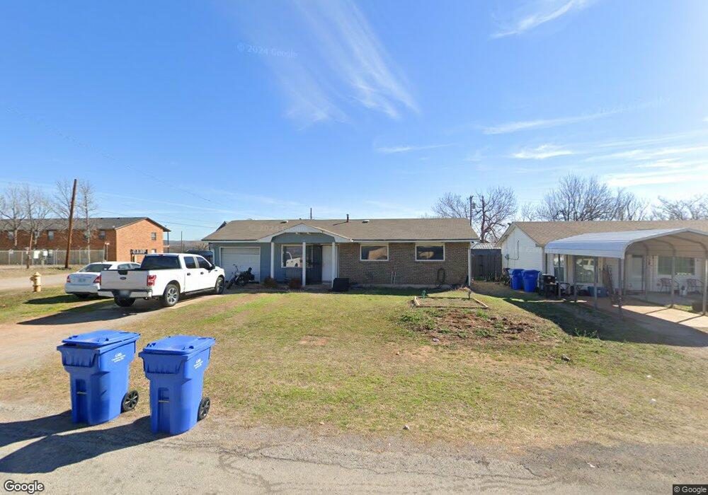 805 NW 6th St, Cache, OK 73527 - photo 1