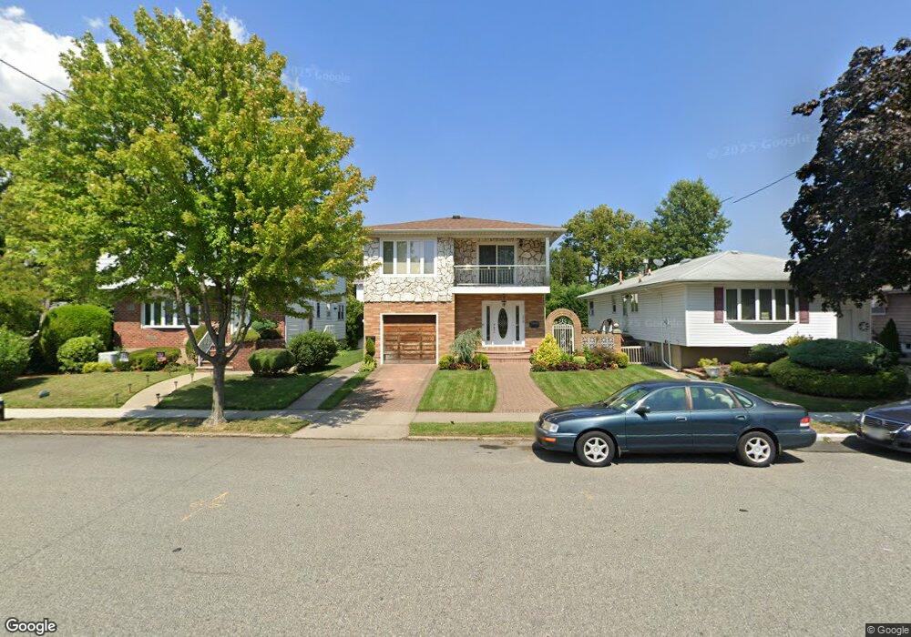 319 Caswell Ave, Staten Island, NY 10314 - photo 1