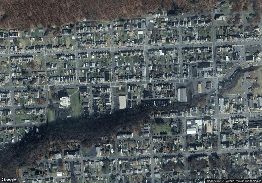 1124 W Arch St, Coal Township, PA 17866 - photo 1