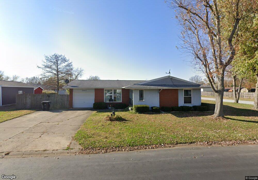 2903 S 4th St, Effingham, IL 62401 - photo 1