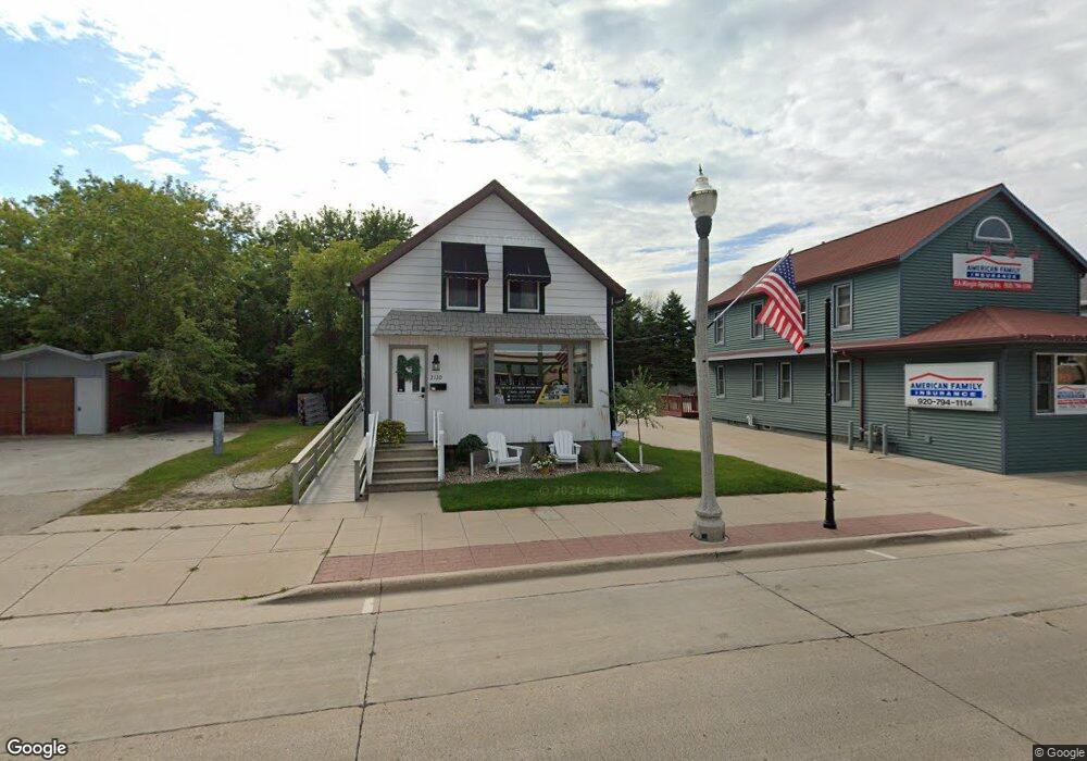 2110 Washington St, Two Rivers, WI 54241 - photo 1