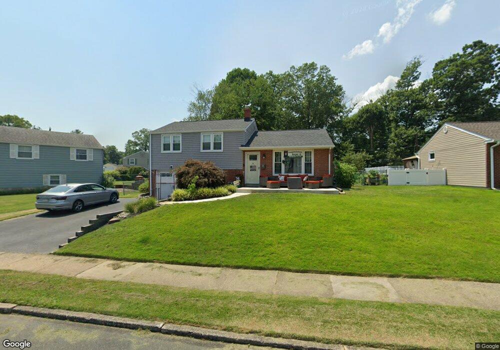 541 Eisenhower Ave, Woodlyn, PA 19094 - photo 1