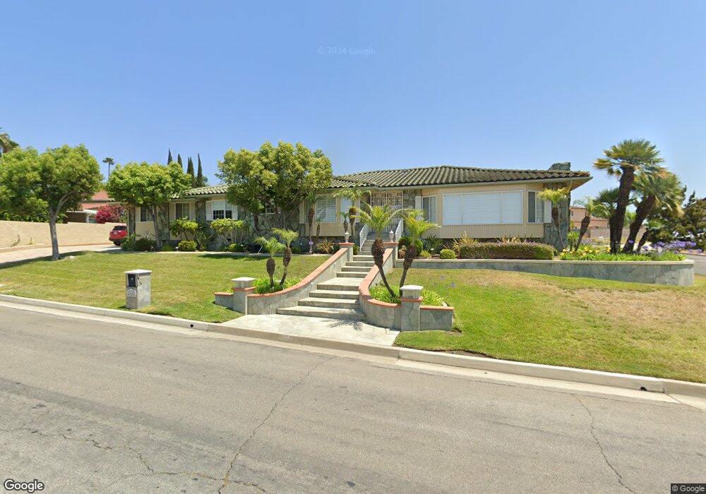 8520 Country Club Dr, Buena Park, CA 90621 - photo 1