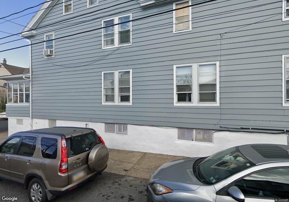 522 Garfield St, Hazleton, PA 18201 - photo 1