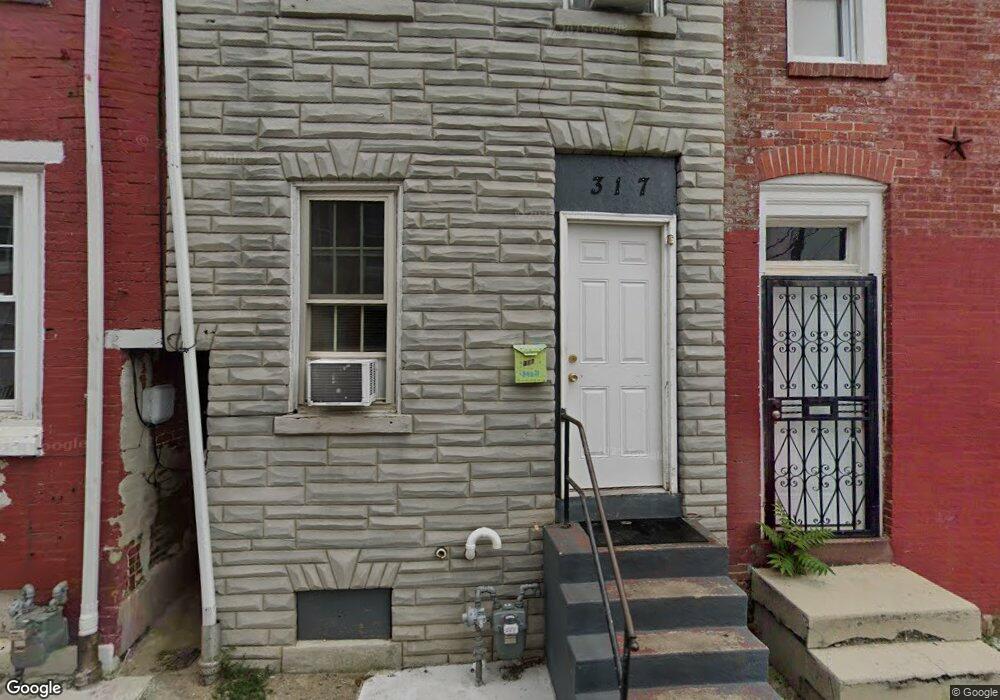 317 Moss St, Reading, PA 19604 - photo 1