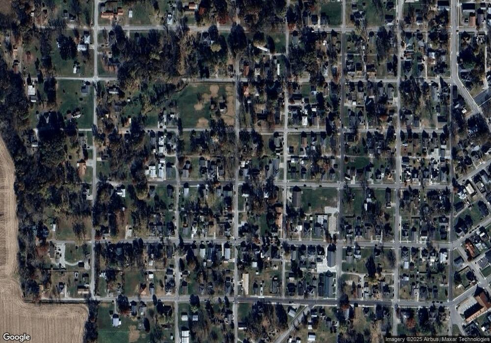 620 W 5th St, Bicknell, IN 47512 - photo 1