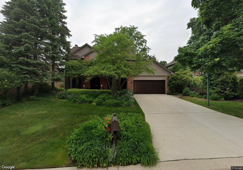 3622 Hollenshade Dr, Rochester Hills, MI 48306 - photo 1