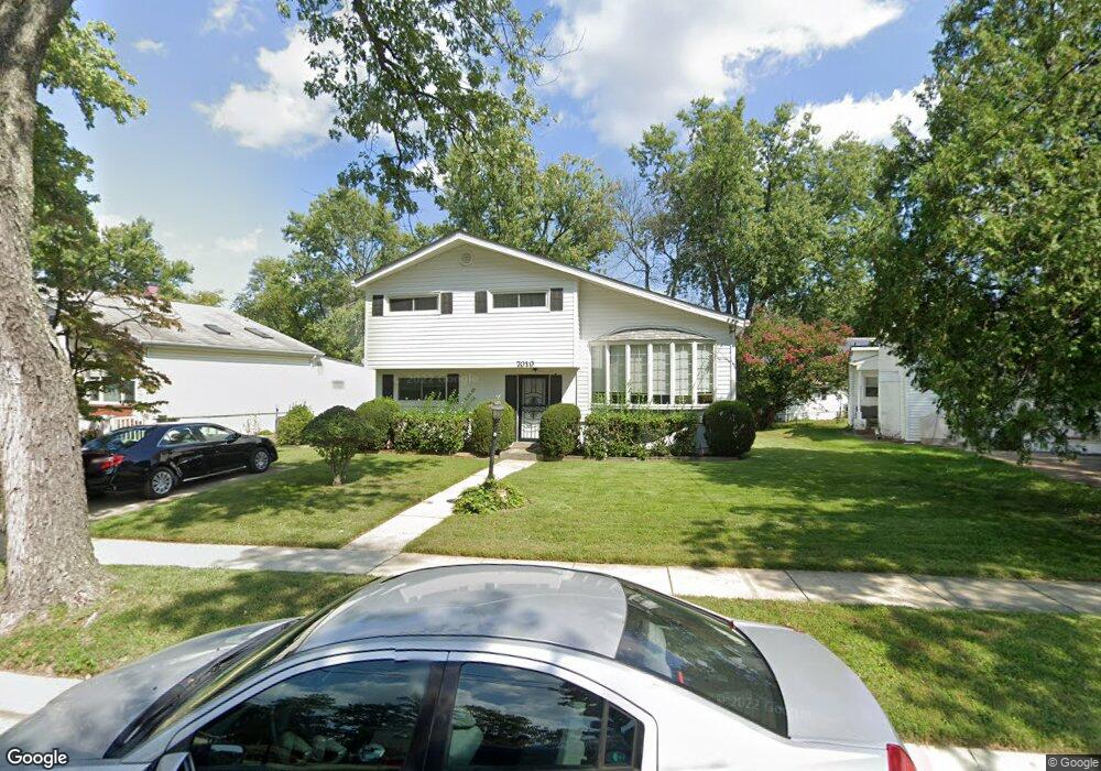 7010 Lemay Rd, Rockville, MD 20851 - photo 1