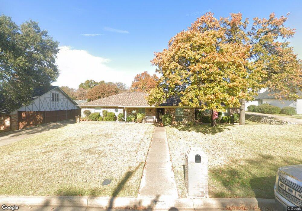 1205 Schumac Ln, Bedford, TX 76022 - photo 1