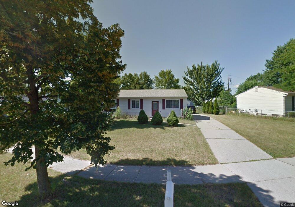 1411 Weymouth Ct, Lansing, MI 48911 - photo 1