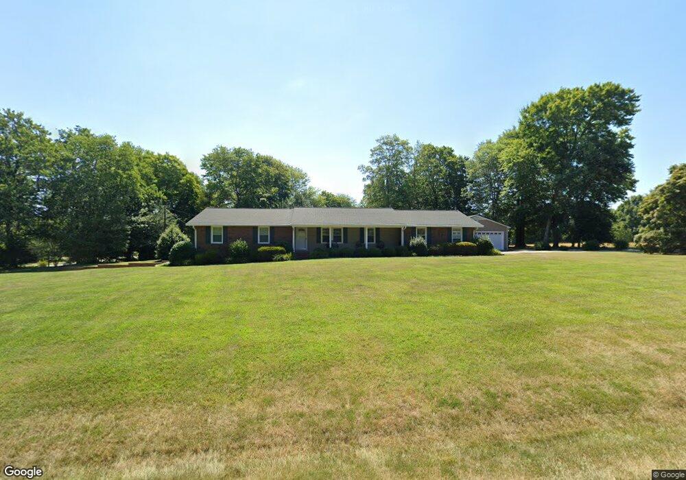 1527 Southmont Dr, Asheboro, NC 27205 - photo 1