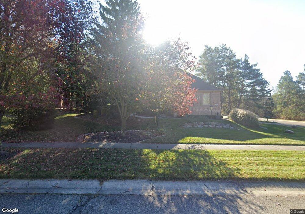 6649 Crest Top Dr, West Bloomfield, MI 48322 - photo 1