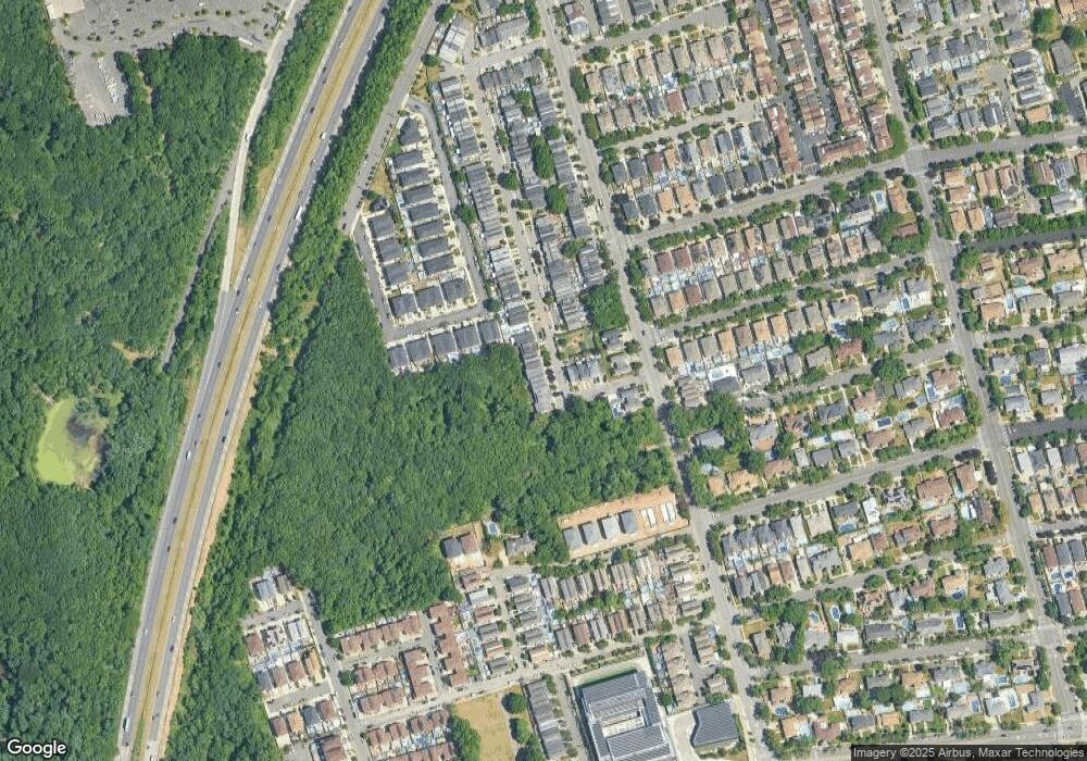 195 Lorraine Loop, Staten Island, NY 10309 - photo 1