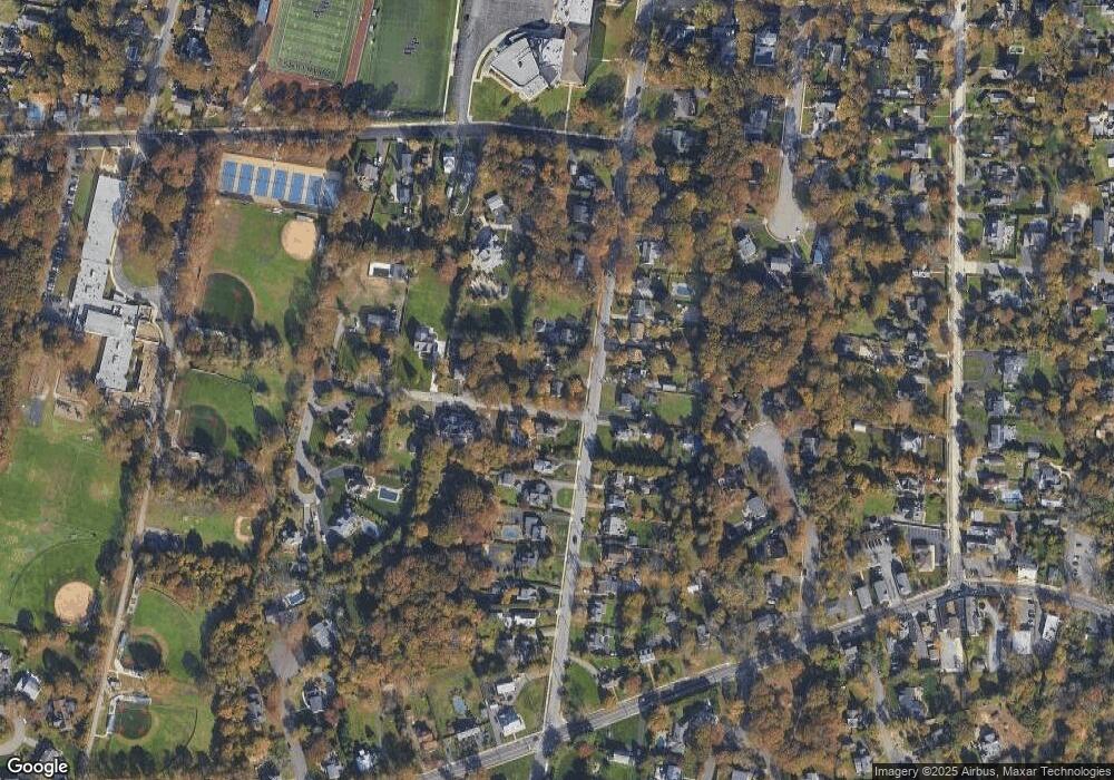 86 Snedecor Ave, Bayport, NY 11705 - photo 1