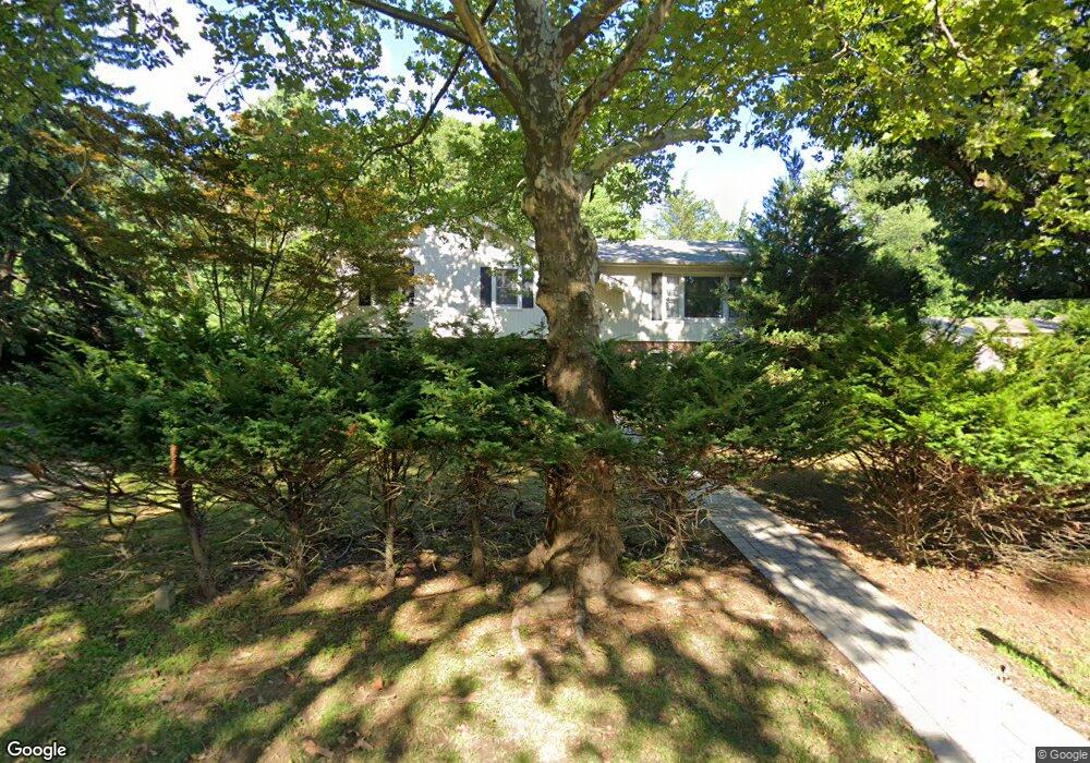 14 Cressfield Ct, Woodcliff Lake, NJ 07677 - photo 1