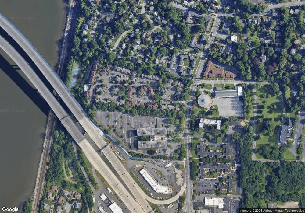 297 S Broadway unit C, Tarrytown, NY 10591 - photo 1