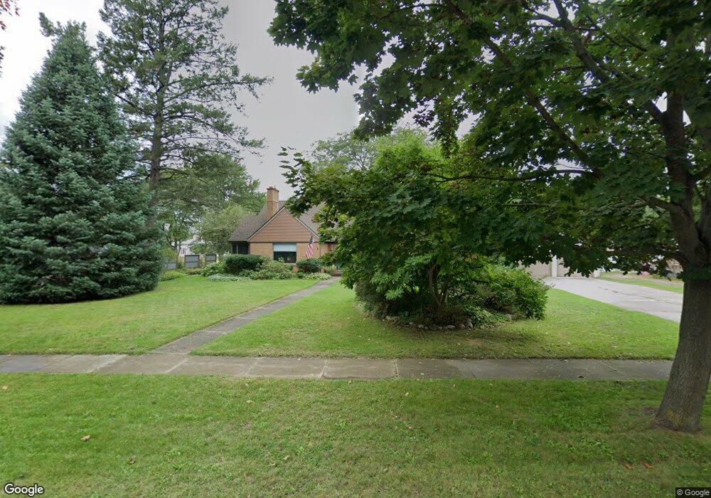 908 Lincoln Lake, Lowell, MI 49331 - photo 1