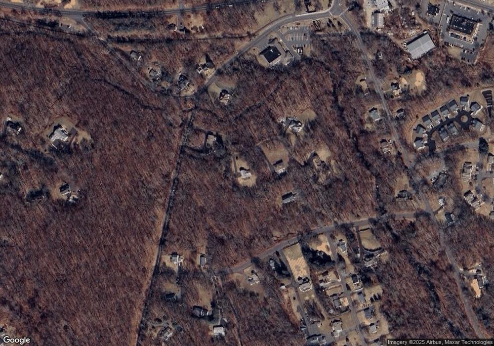 135 Tucker Hill Rd, Middlebury, CT 06762 - photo 1