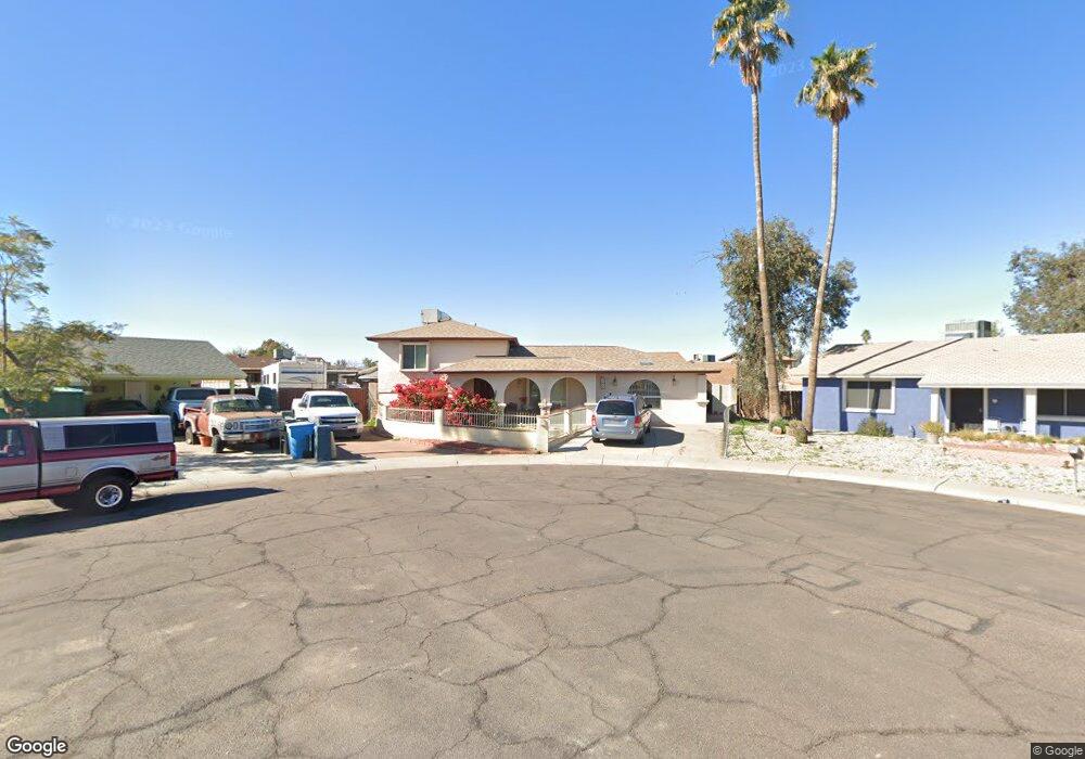 7524 W Cora Ln, Phoenix, AZ 85033 - photo 1