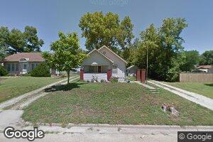 414 W 8th St, Chapman, KS 67431