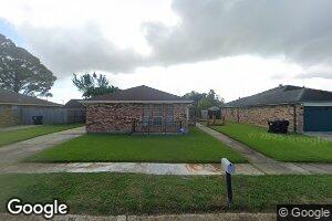 11210 N Idlewood Ct, New Orleans, LA 70128