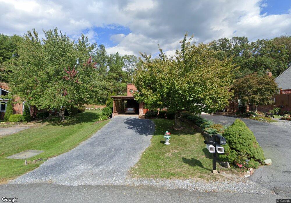 1047 Rosedale Dr, Harrisonburg, VA 22801 - photo 1