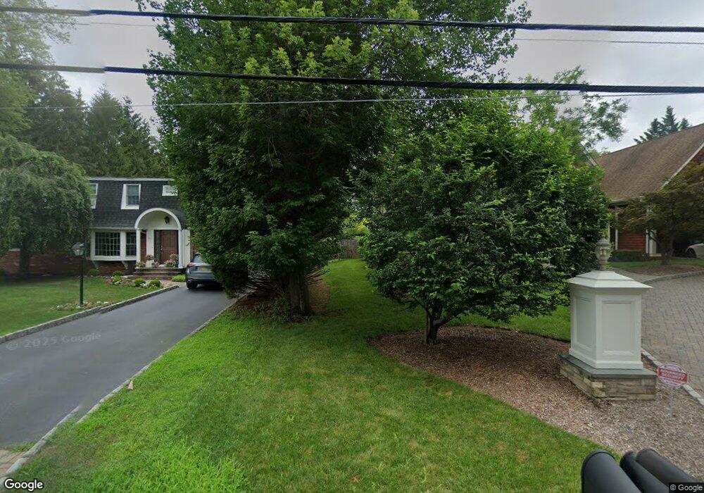 36 Oconners Ln, Old Tappan, NJ 07675 - photo 1