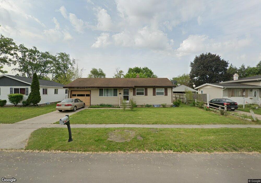 633 Hiawatha Dr, Elkhart, IN 46517 - photo 1