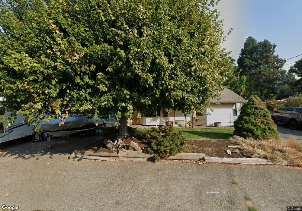 1423 Tedford St SE, East Wenatchee, WA 98802 - photo 1