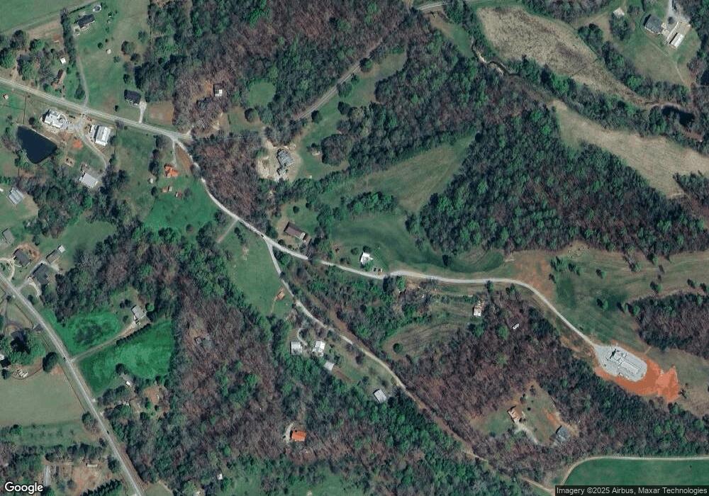 6823 Gilstrap Rd, Clermont, GA 30527 - photo 1