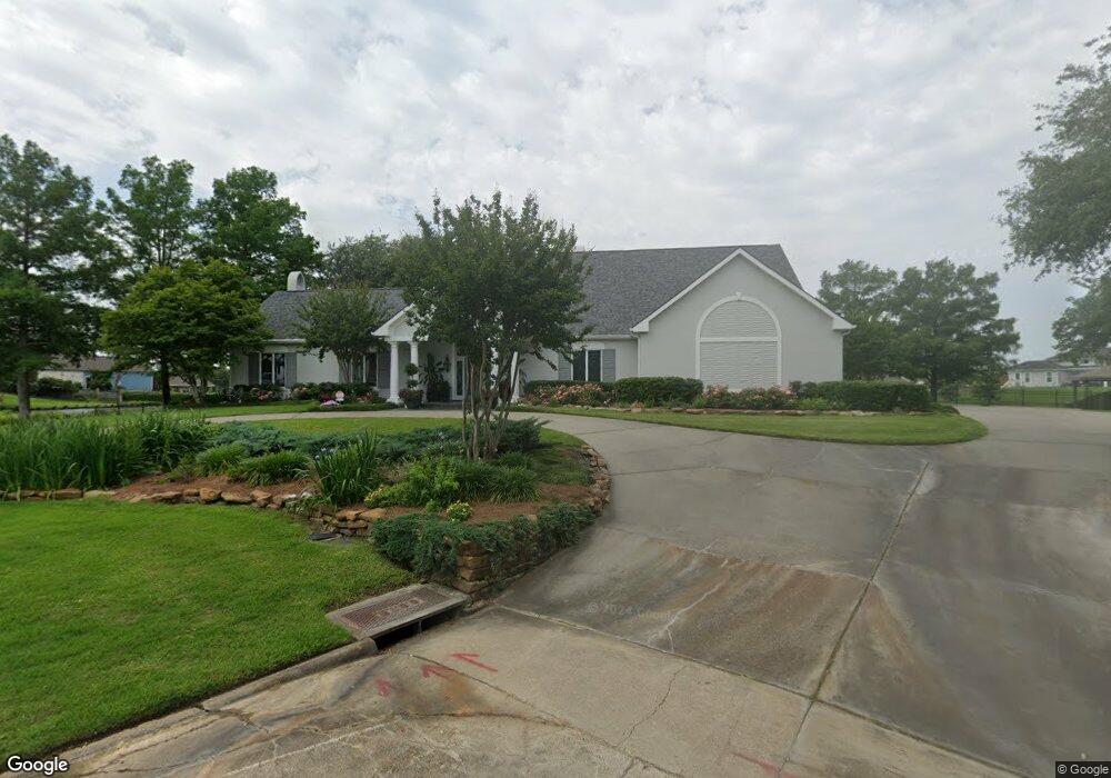 1111 Laura Ln, Lake Charles, LA 70605 - photo 1