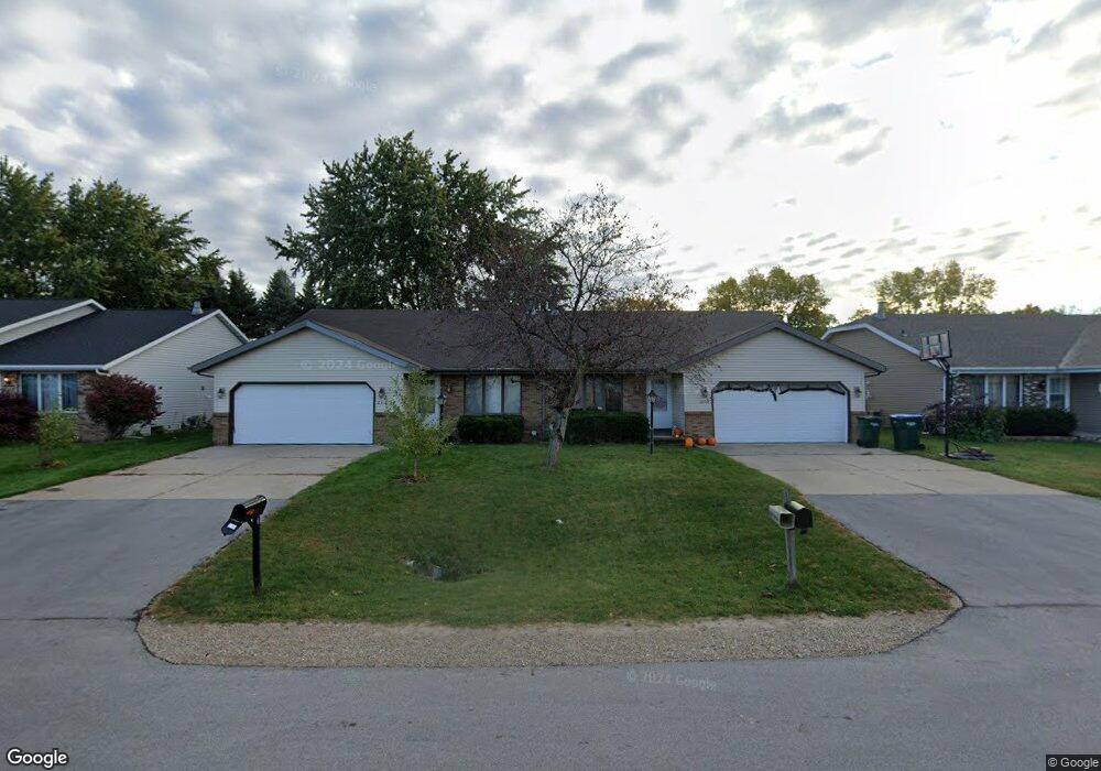 2312 N Skylark Dr, Appleton, WI 54914 - photo 1