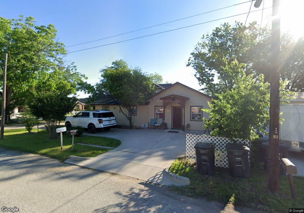 510 Franklin St, Cleburne, TX 76033 - photo 1