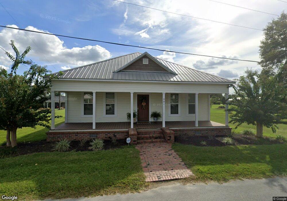 201 Walter St, Odum, GA 31555 - photo 1