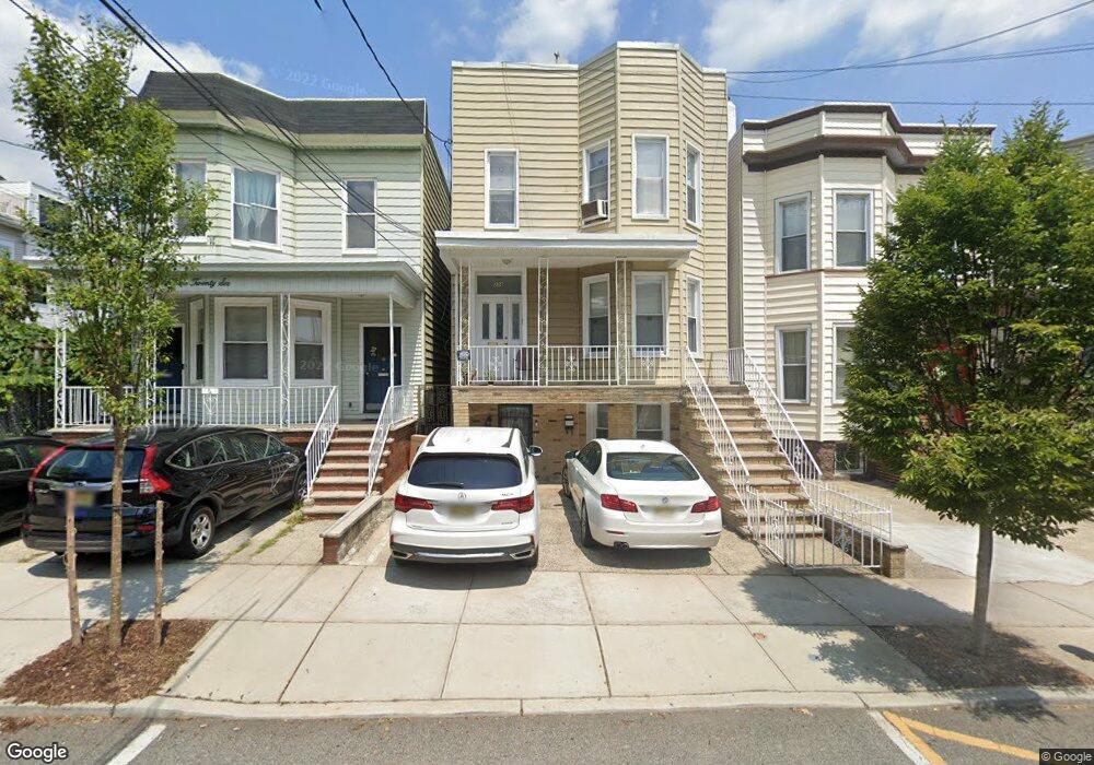 224 Oak St unit 3, Weehawken, NJ 07086 - photo 1