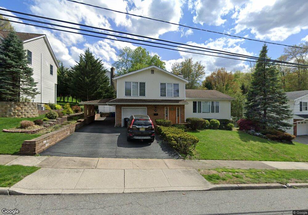 25 Stirling Ln, Wayne, NJ 07470 - photo 1