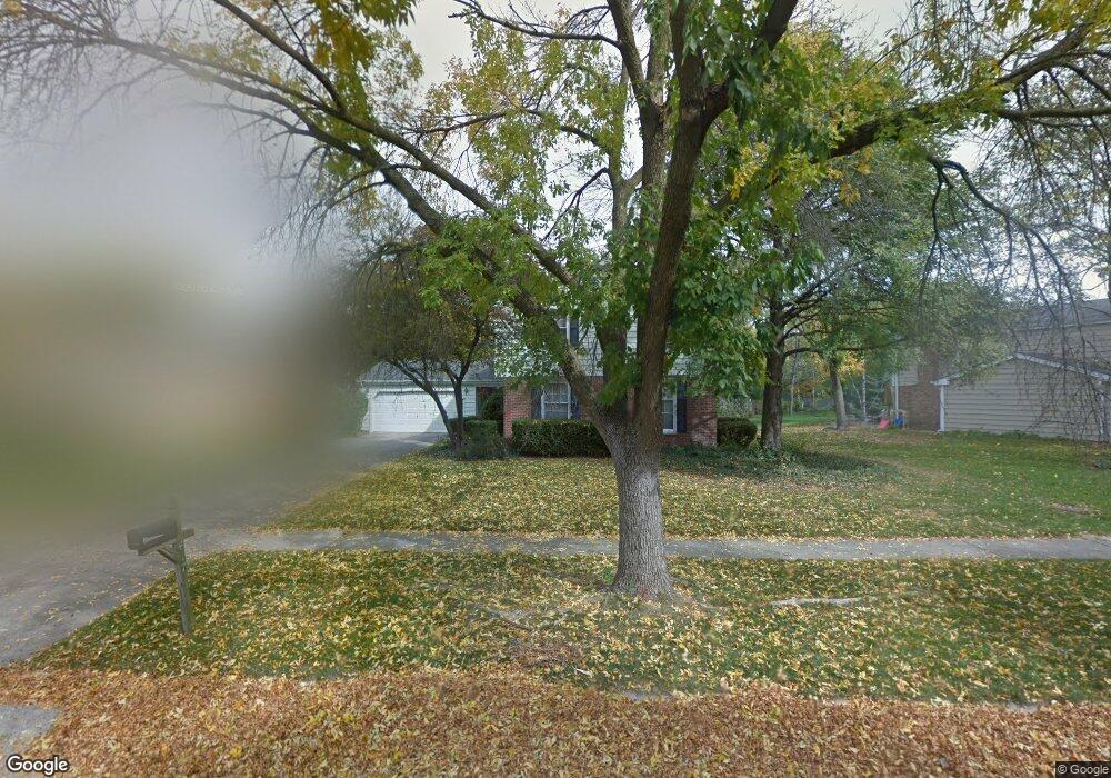 417 Menominee Ln, Naperville, IL 60563 - photo 1