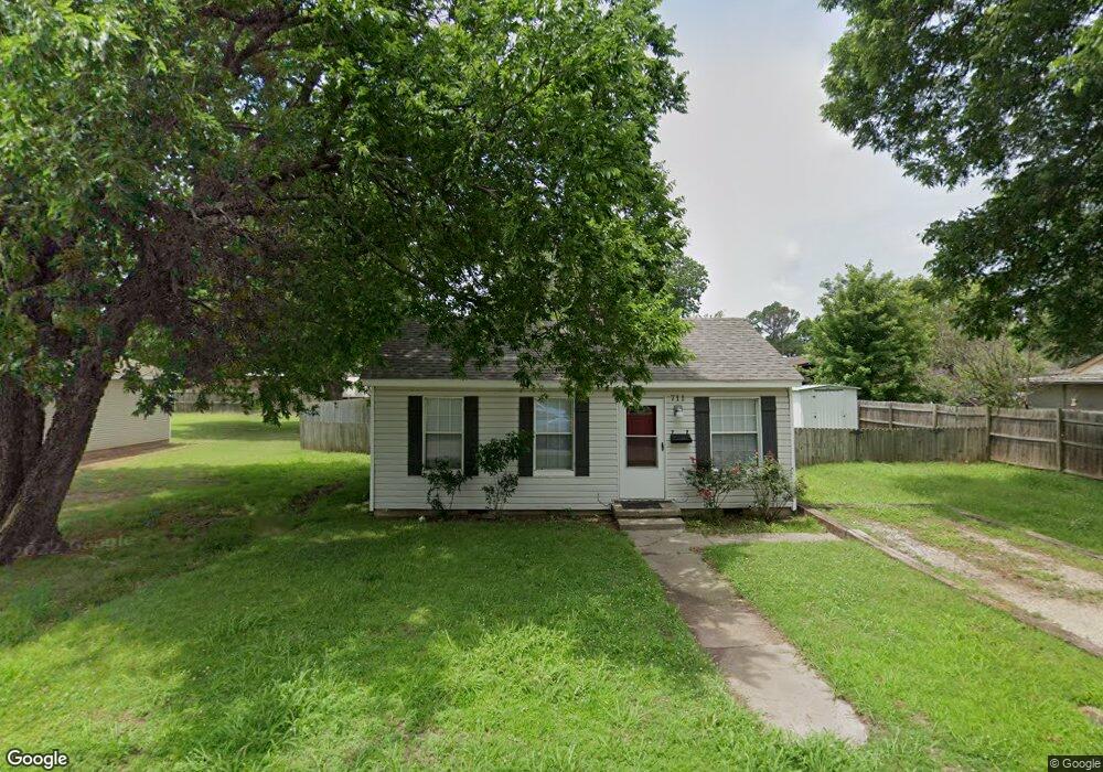 711 O St SW, Ardmore, OK 73401 - photo 1